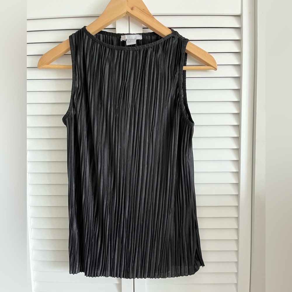 H&M Black pleated blouse
